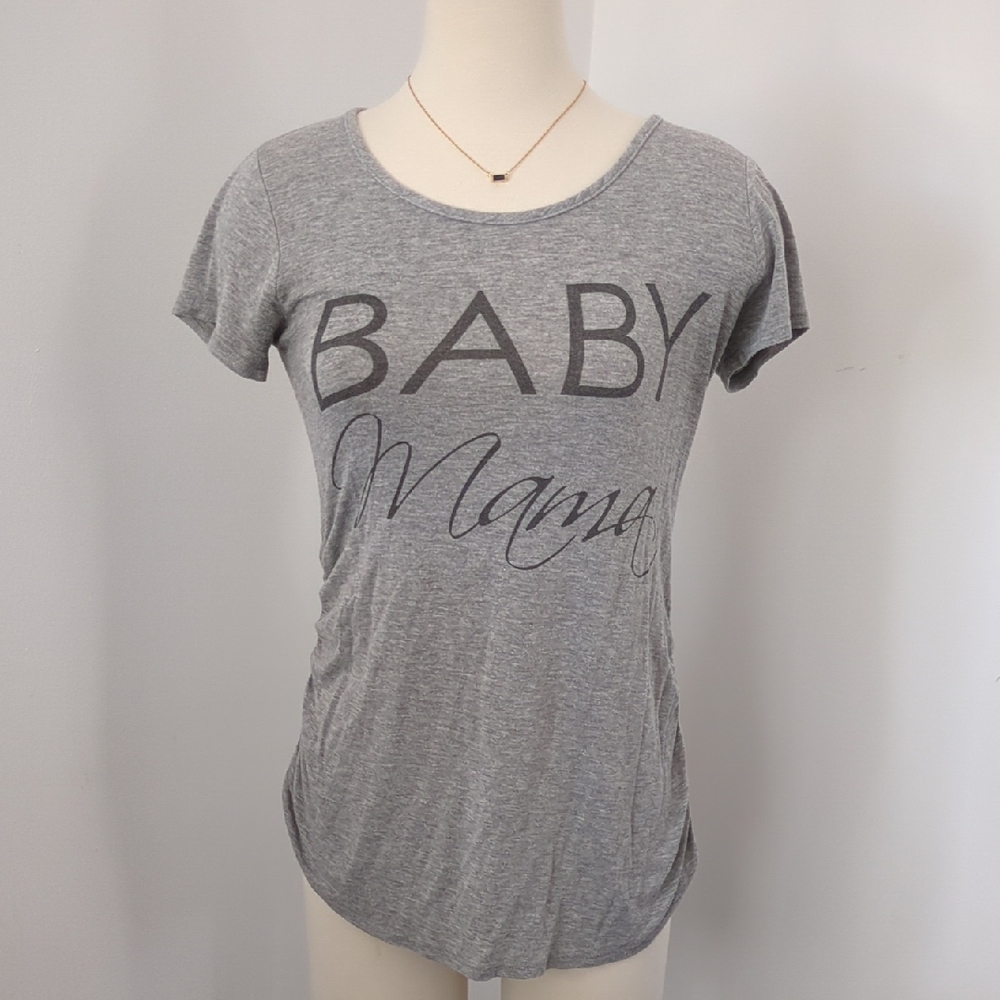 Gray Graphic Maternity Tee with 'Baby Mama' Print
